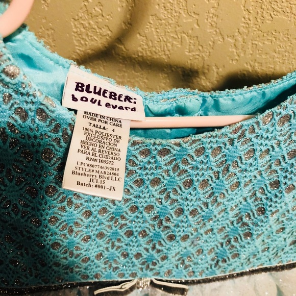 Beautiful Kids Dressđź‘— - Picture 4 of 4